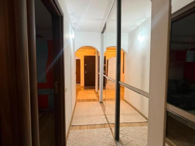 Apartament 3 camere | Decomandat | Zona Faleza Nord – foto 3