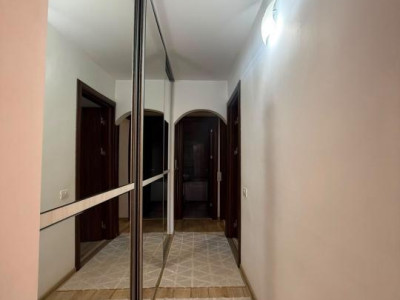 Apartament 3 camere | Decomandat | Zona Faleza Nord – foto 4