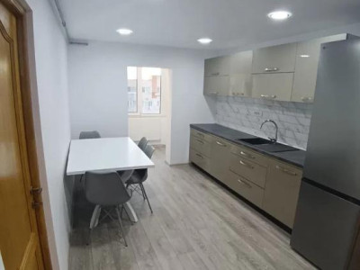 Apartament 2 camere decomandat | Zona Dezrobirii | Inel 2 – foto 5